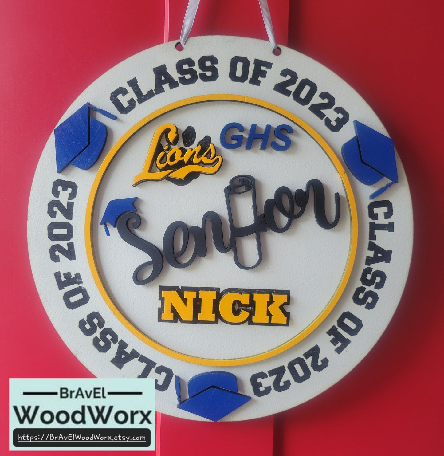 2025 Graduation Party Door Hanger – Customizable Wood Sign Featuring School Colors, Logo, and Graduate Name, Perfect Keepsake Gift