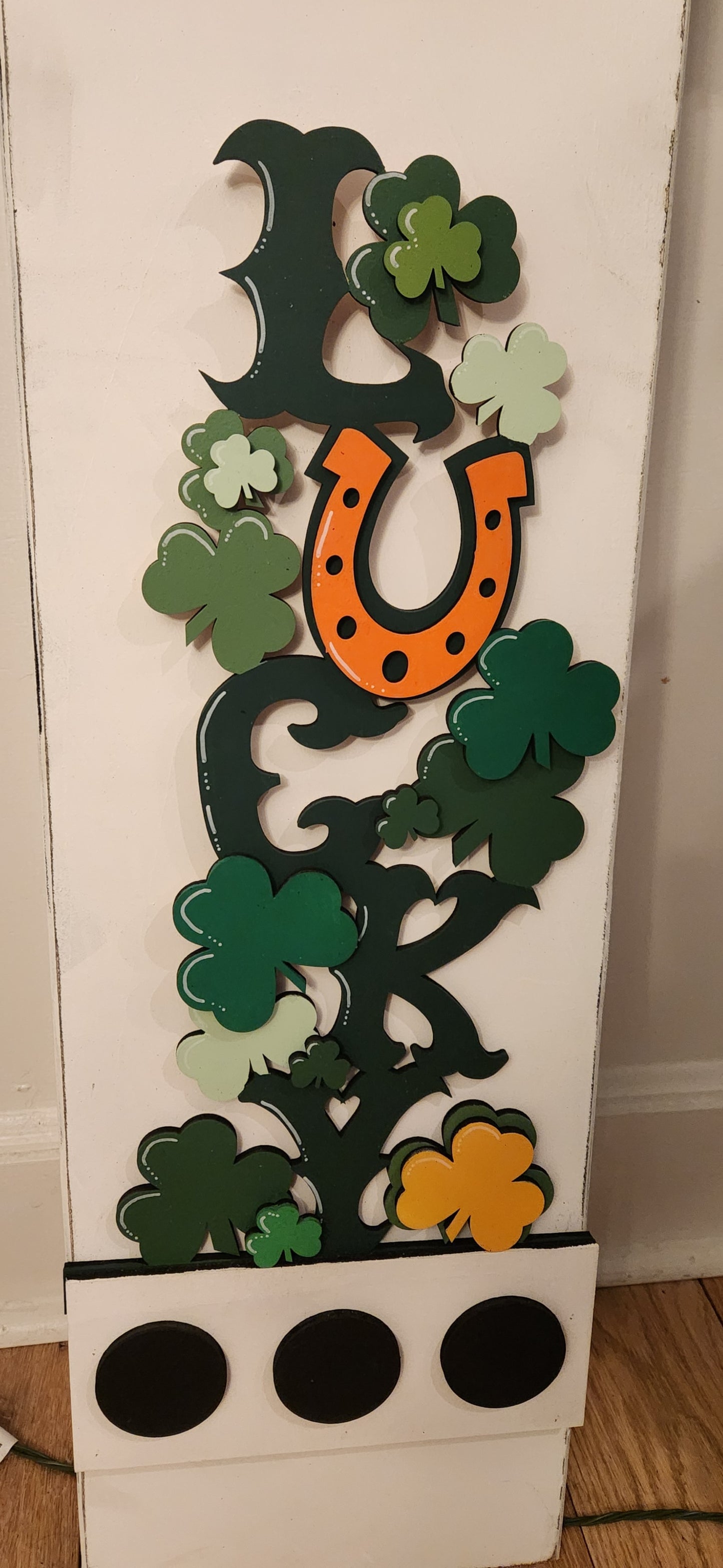 St Patrick's Day Interchangeable Porch Leaner – Custom Wooden Front Porch Sign with Swappable Holiday & Everyday Designs