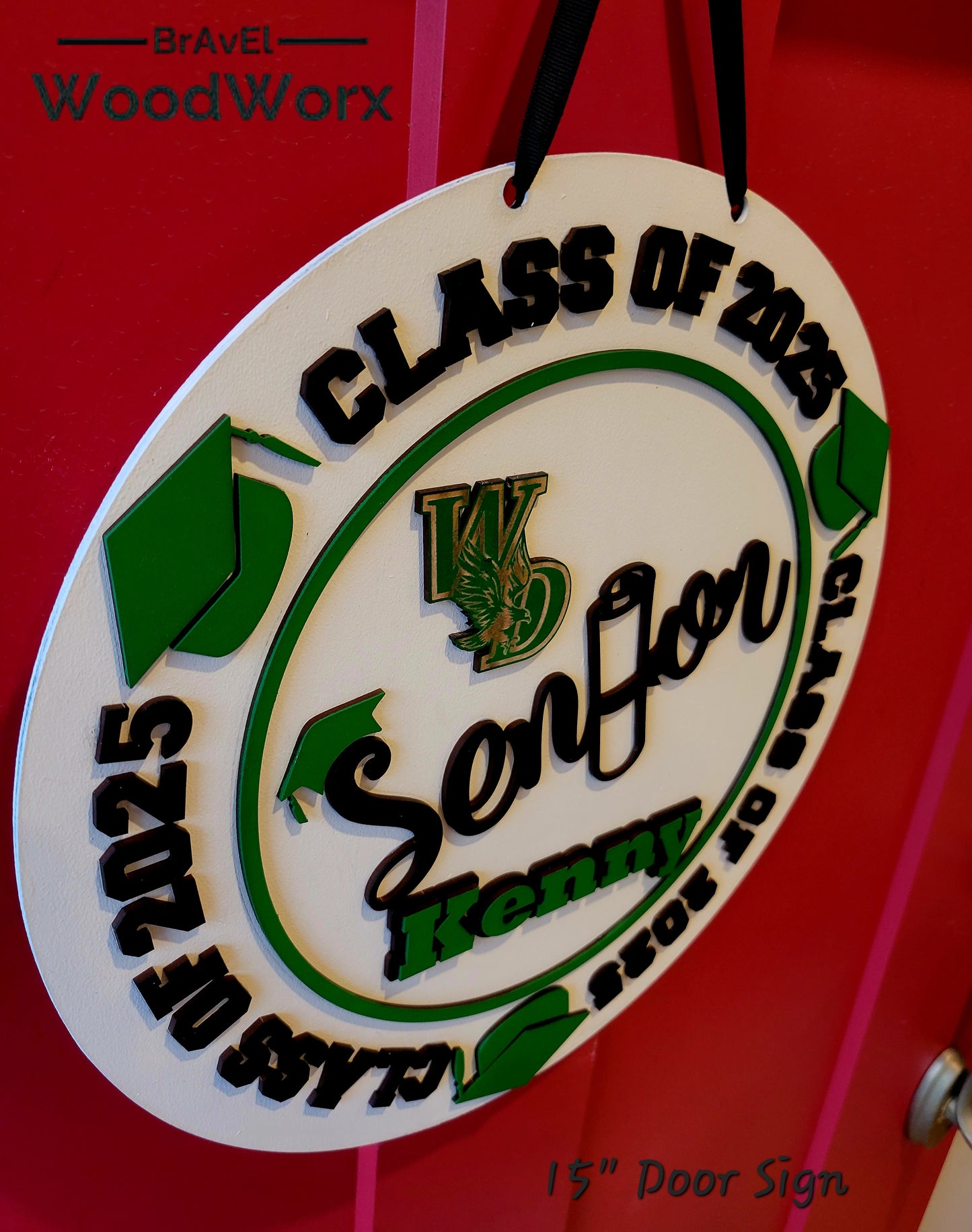 Custom 2025 Graduation Door Hanger – Personalized Wooden Sign for Front Door or Party Decor, Available in Large and Small Round Sizes
