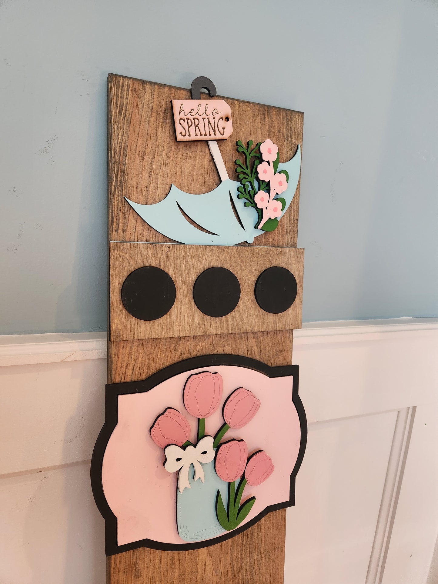 Spring Interchangeable Porch Leaner – Custom Wooden Front Porch Sign with Swappable Holiday & Everyday Designs