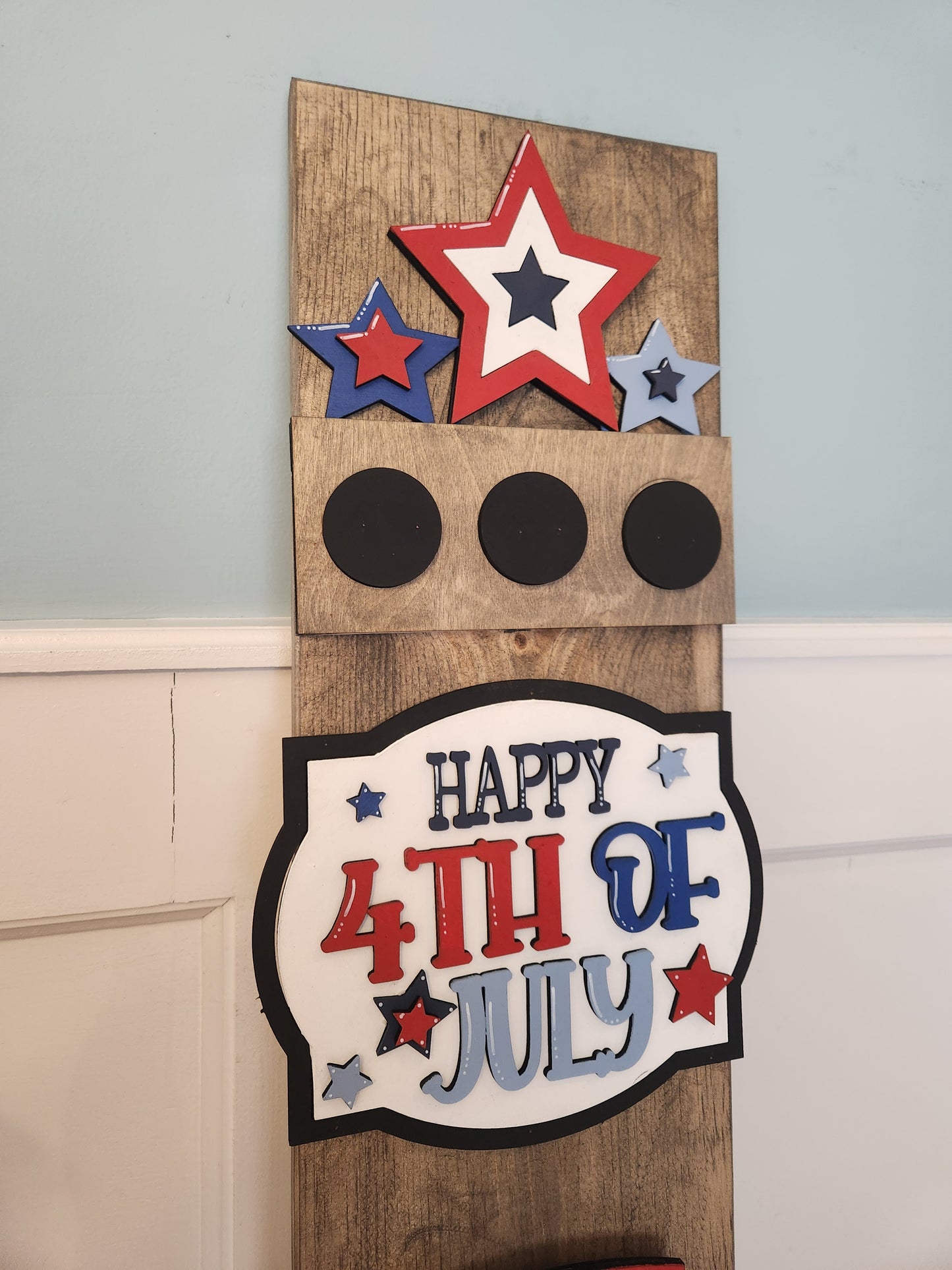 Patriotic Interchangeable Porch Leaner – Custom Wooden Front Porch Sign with Swappable Holiday & Everyday Designs