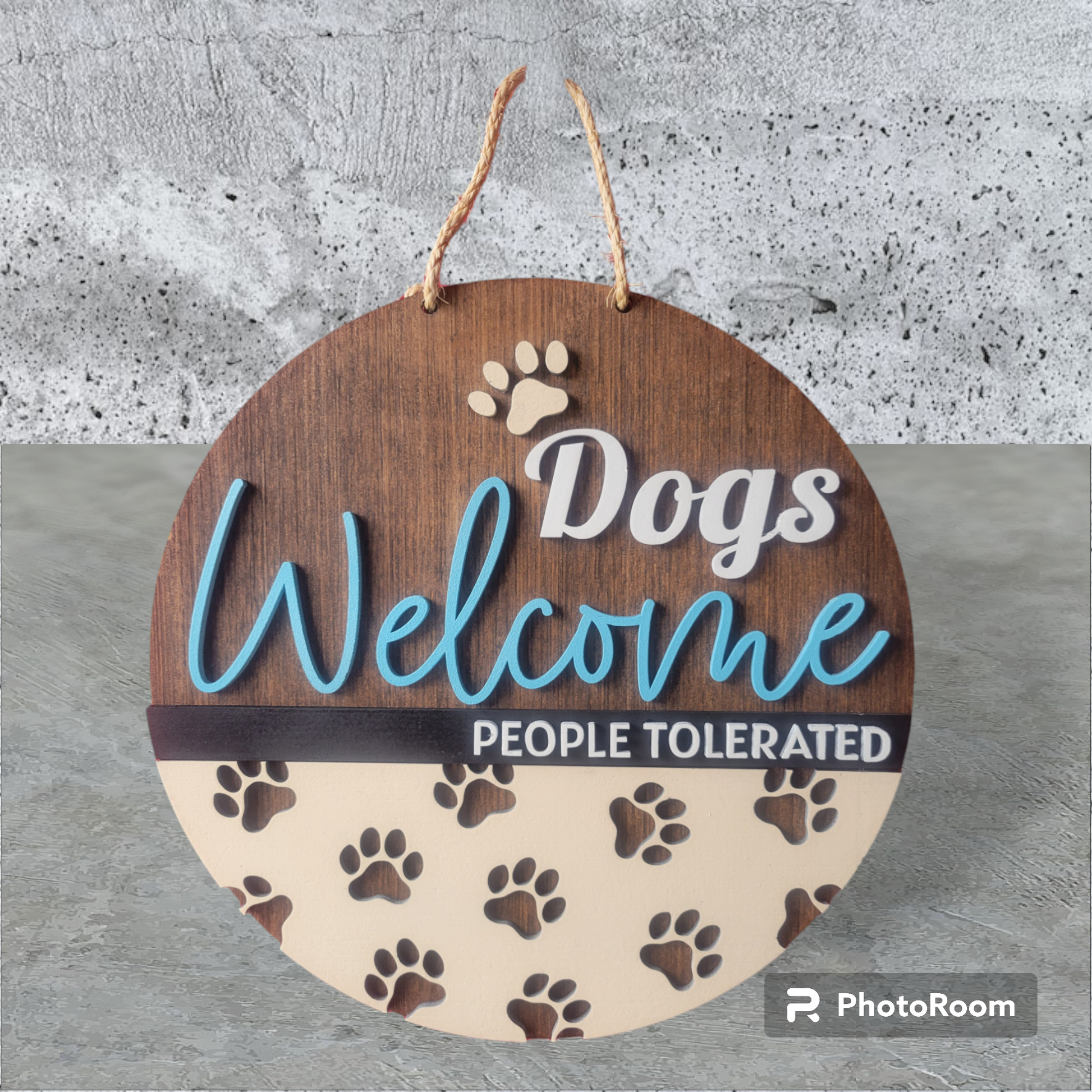 Charming Handmade Wood Sign: Dogs Welcome – A Pawfect Greeting for Your Home