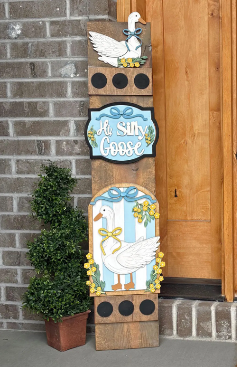 Goose Interchangeable Porch Leaner – Custom Wooden Front Porch Sign with Swappable Holiday & Everyday Designs