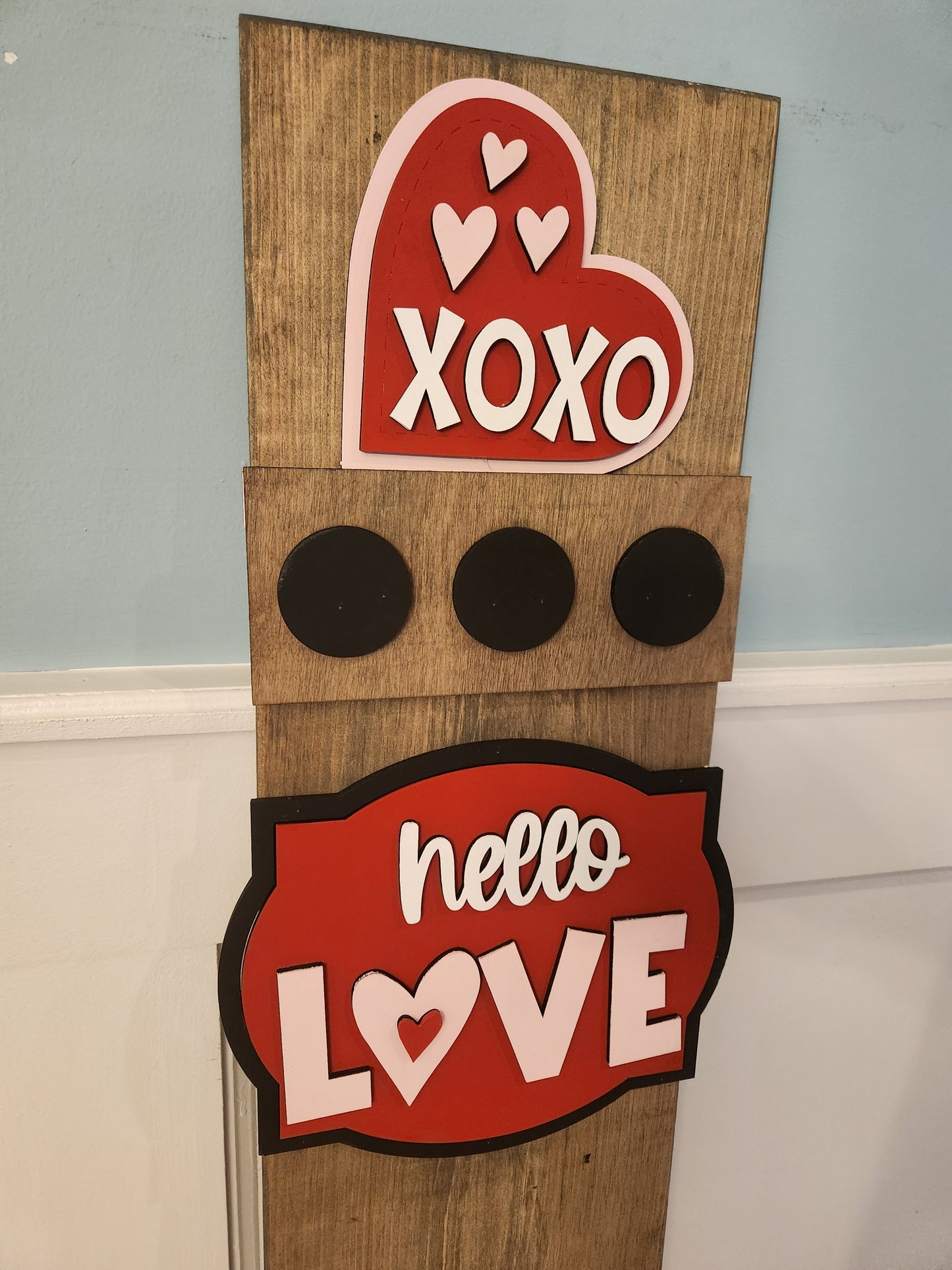 Hello Love Interchangeable Porch Leaner – Custom Wooden Front Porch Sign with Swappable Holiday & Everyday Designs
