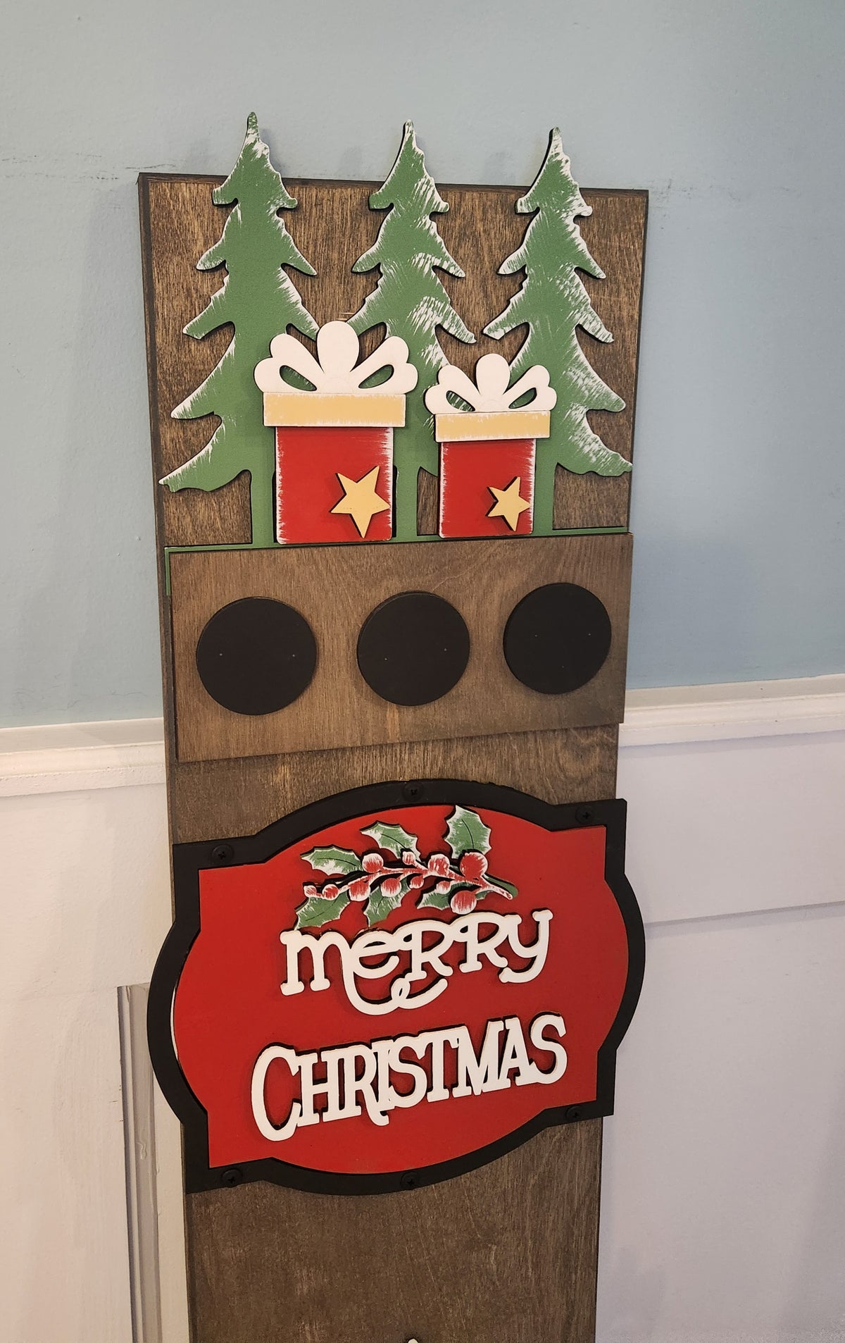 Christmas Holiday Reindeer Interchangeable Porch Leaner – Custom Wooden Front Porch Sign with Swappable Holiday & Everyday Designs