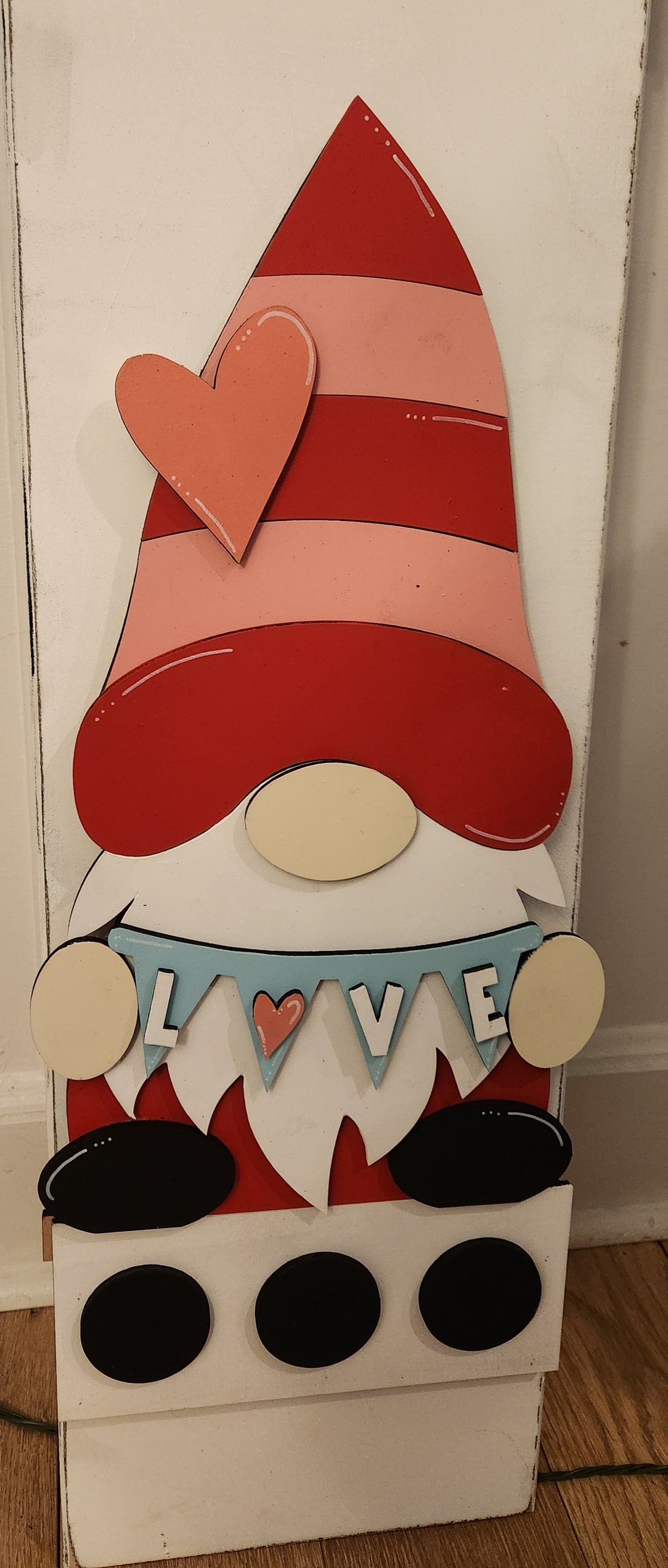 Valentine Interchangeable Porch Leaner – Custom Wooden Front Porch Sign with Swappable Holiday & Everyday Designs