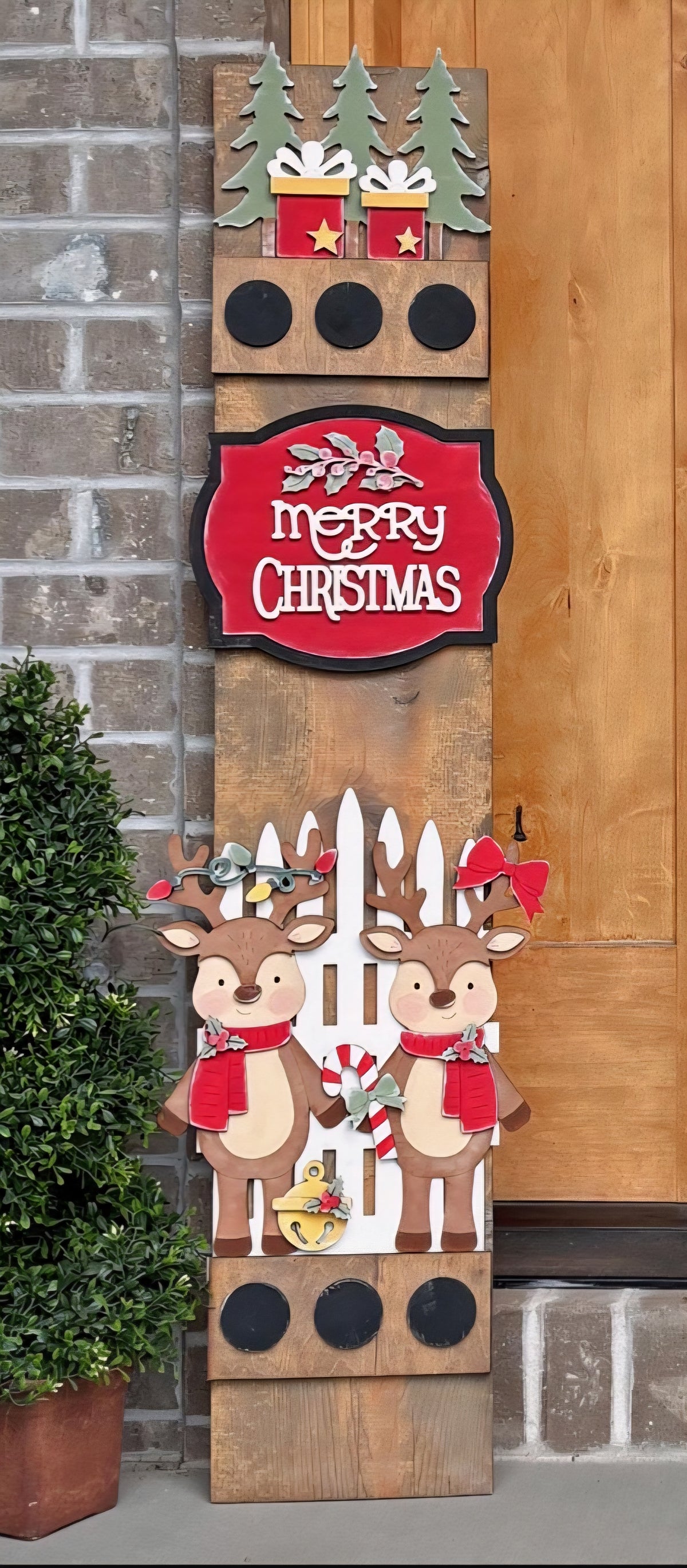 Christmas Holiday Reindeer Interchangeable Porch Leaner – Custom Wooden Front Porch Sign with Swappable Holiday & Everyday Designs