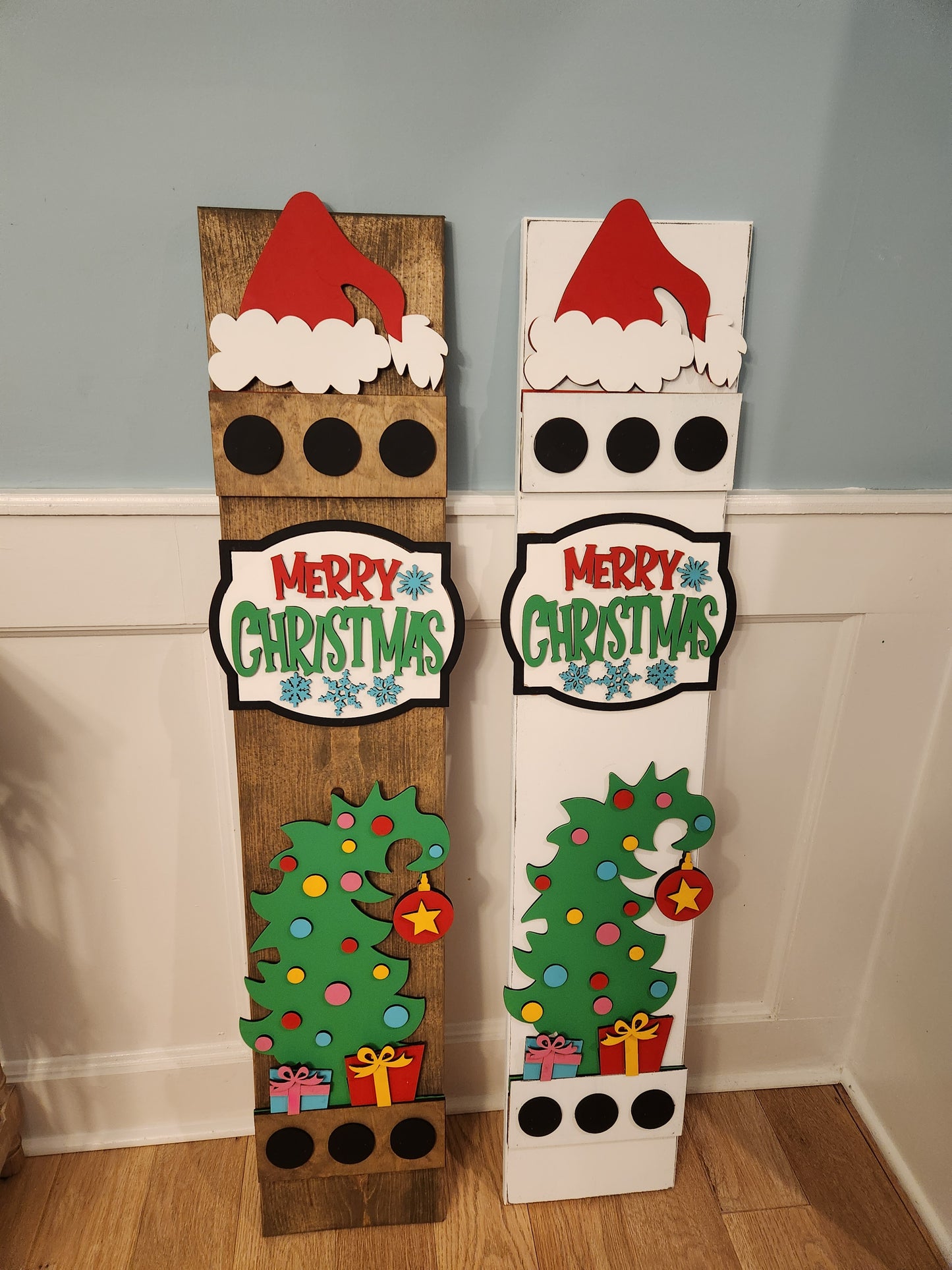 Christmas Holiday Grinch Interchangeable Porch Leaner – Custom Wooden Front Porch Sign with Swappable Holiday & Everyday Designs