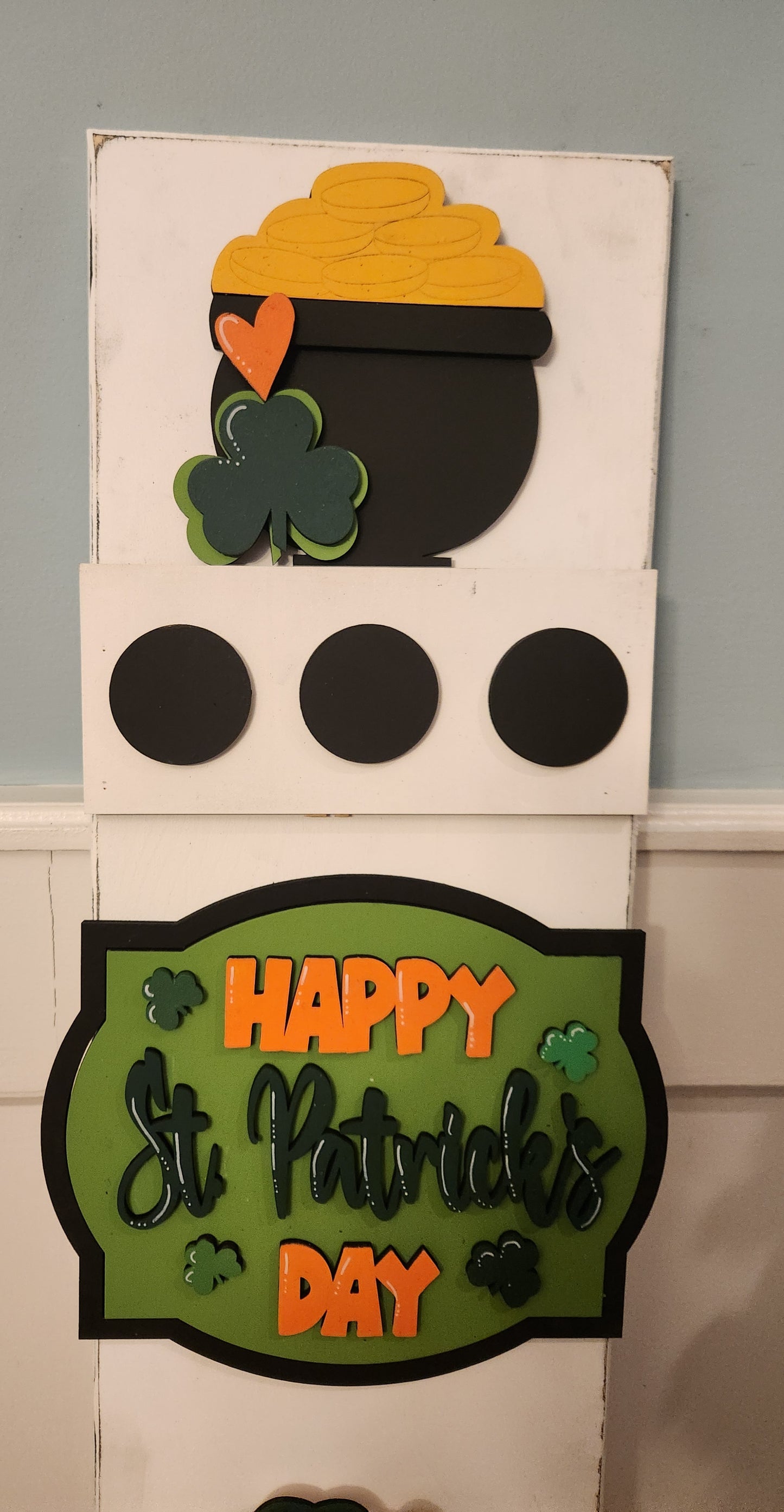 St Patrick's Day Interchangeable Porch Leaner – Custom Wooden Front Porch Sign with Swappable Holiday & Everyday Designs